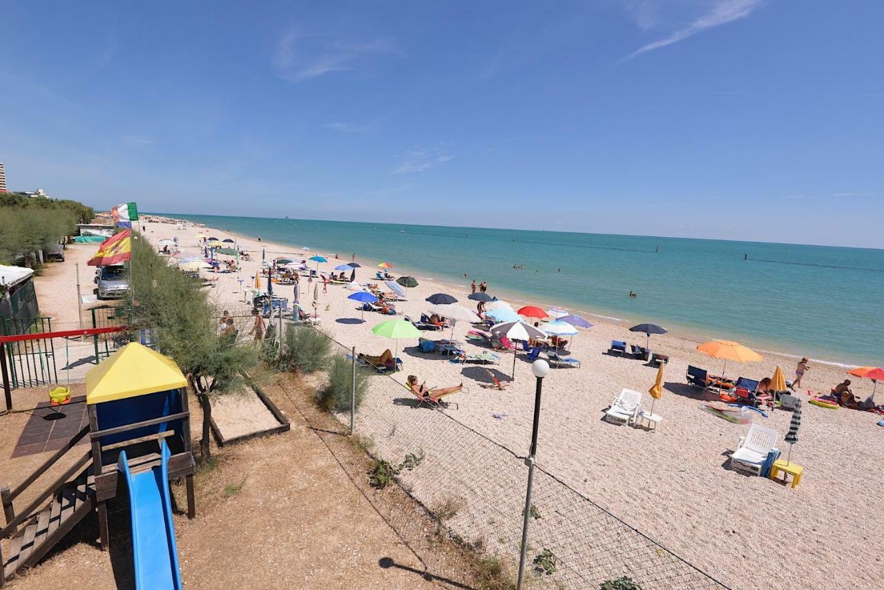 Camping Tre Archi Lido di Fermo Buitenkant foto